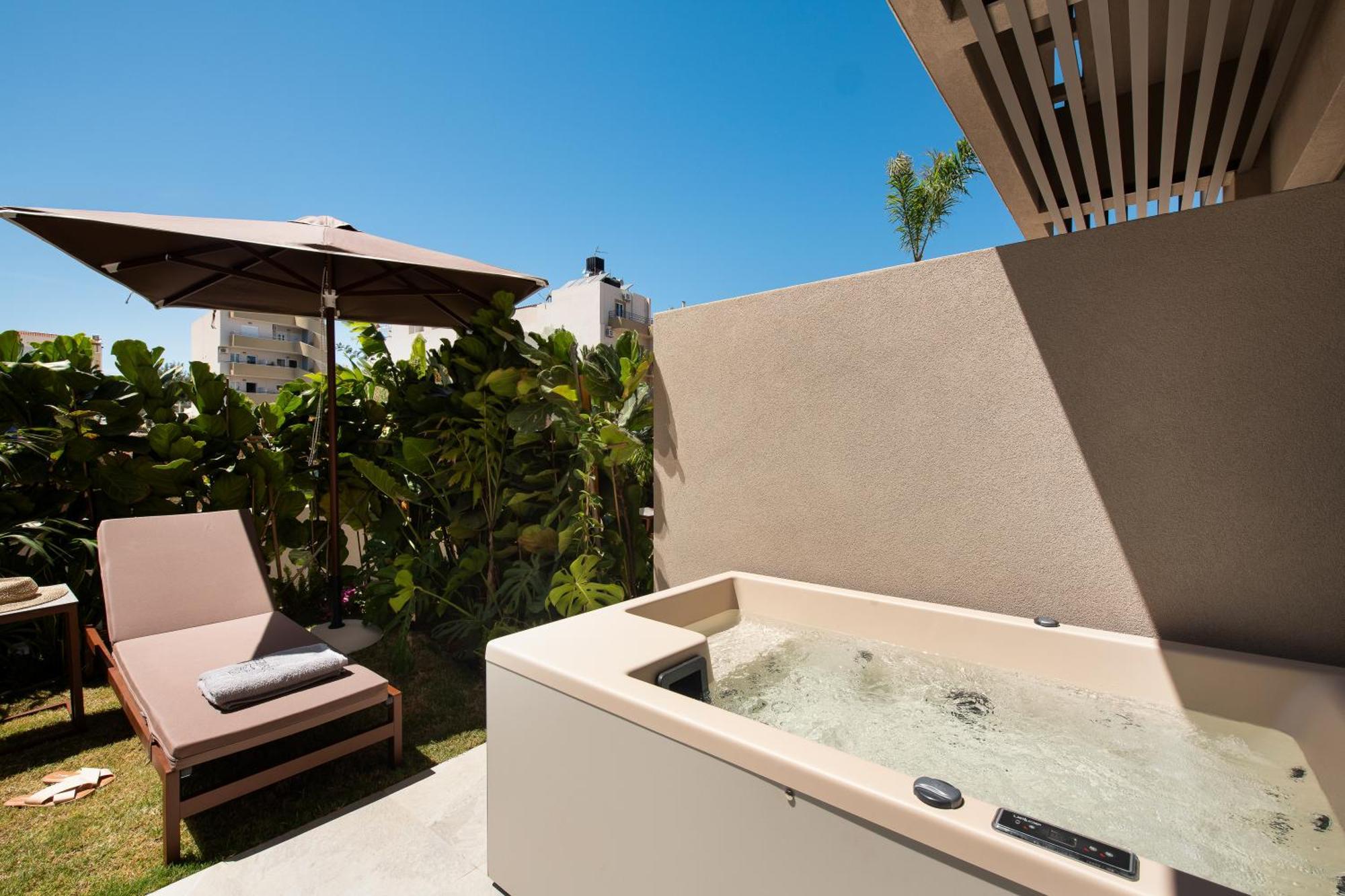 Cosmeen Lifestyle Boutique Stay Hersonissos  Exterior photo